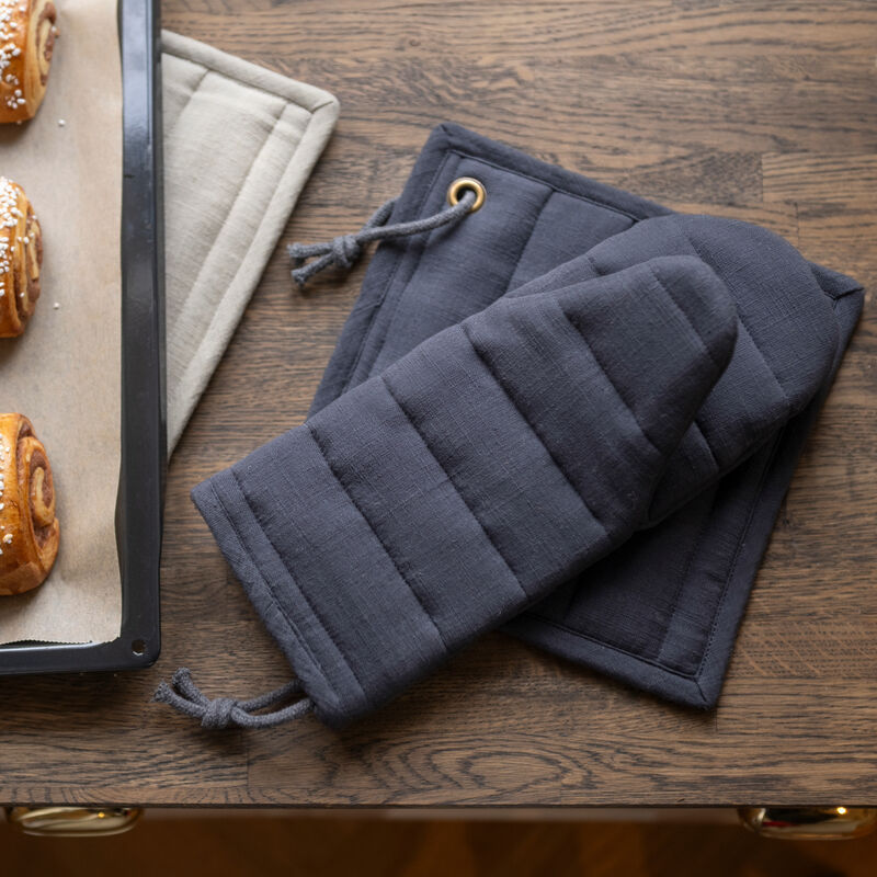 Fanni K Raitti patakinnas 14x33 cm graniitti